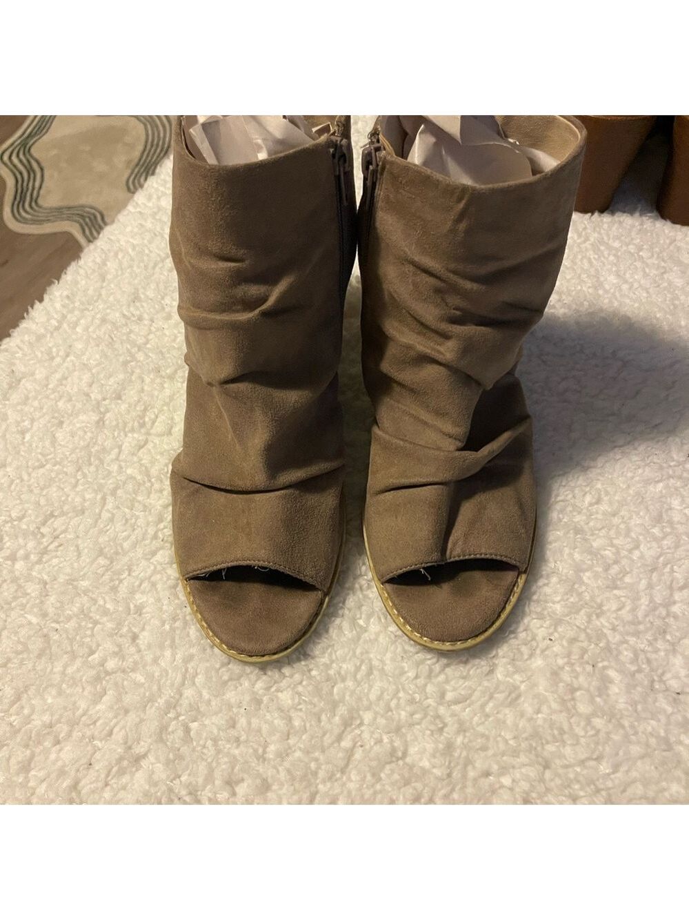 White Mountain Taupe Peep-Toe Ankle Booties Size 8.5